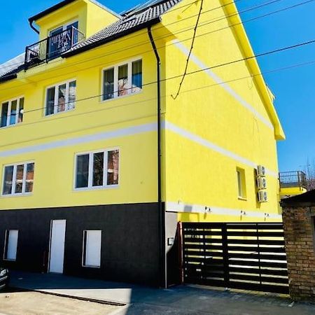 Lemon Premium Apartment Сегед Экстерьер фото
