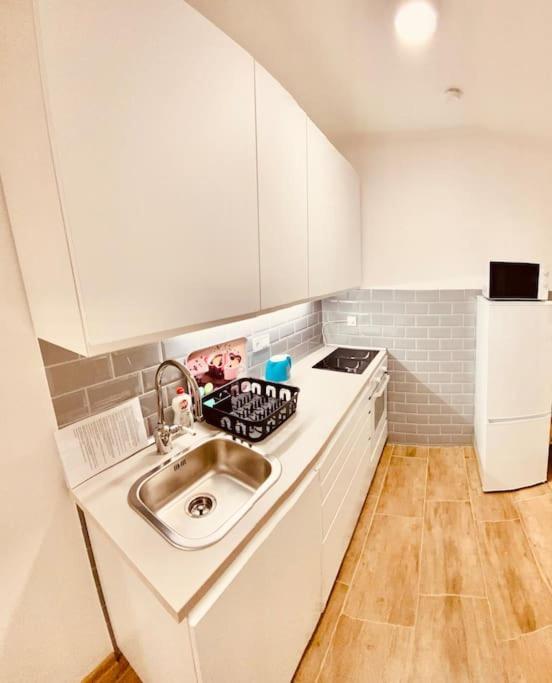 Lemon Premium Apartment Сегед Экстерьер фото